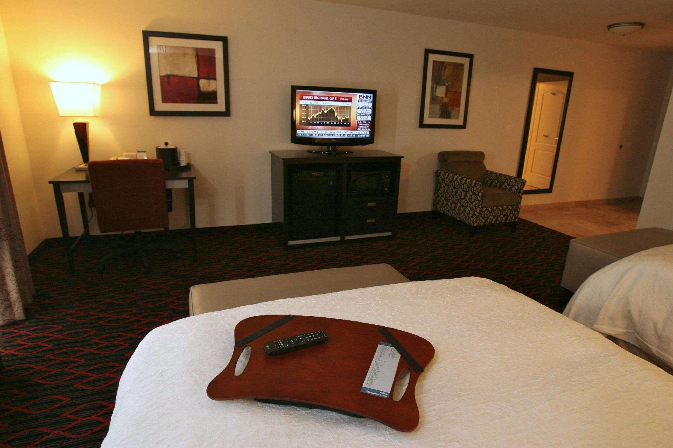 Hampton Inn & Suites Red Deer Penhold Bilik gambar